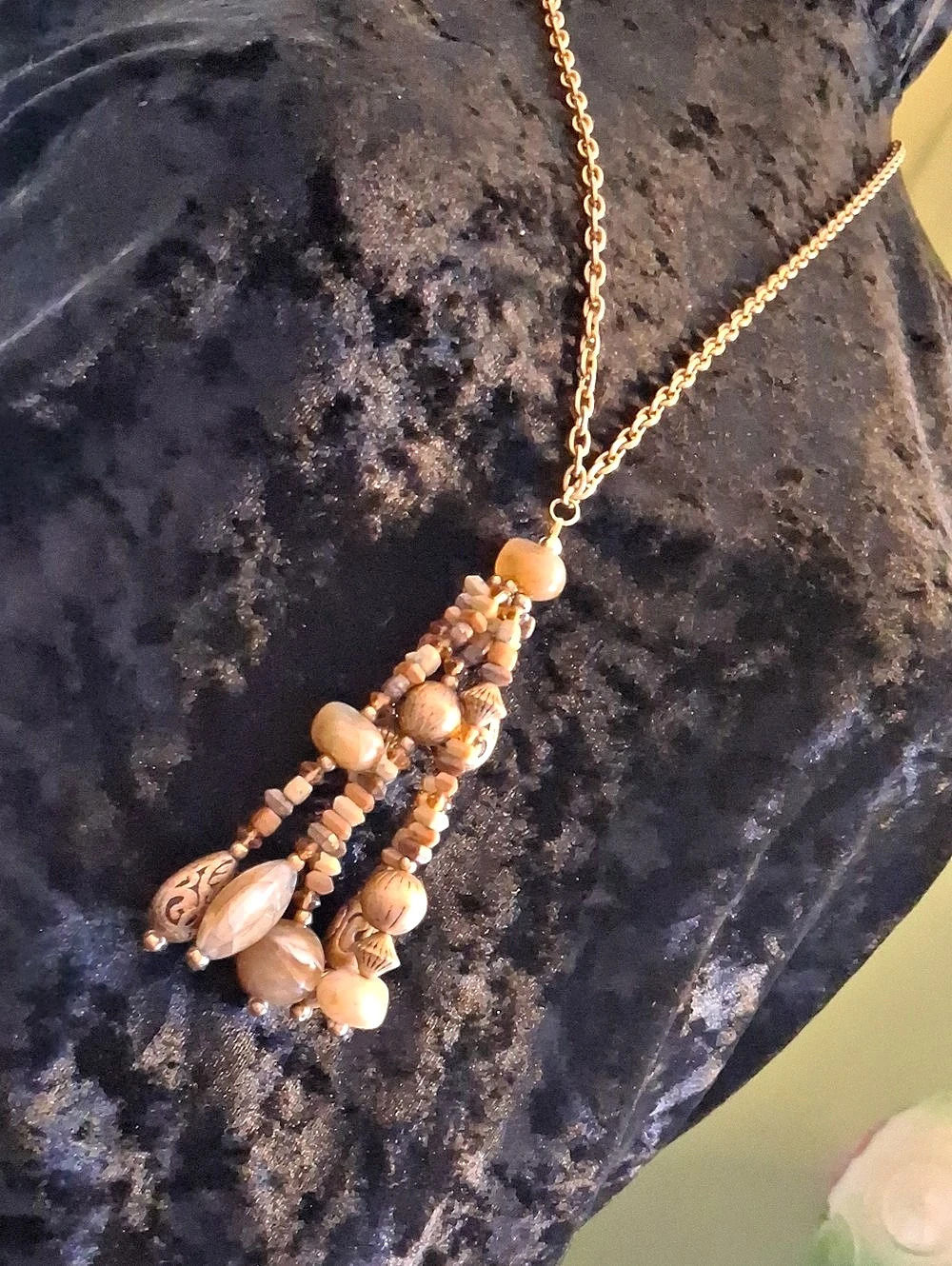 Beaded Pendant Necklace in Gold & Brown Like New